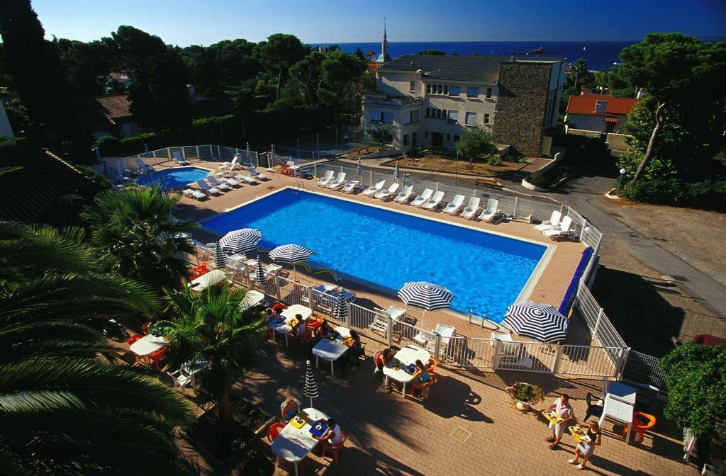 Village Vacances Le Lion De Mer Saint-Raphaël Eksteriør billede